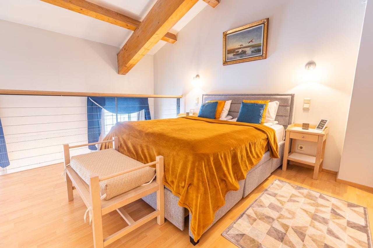 Daily Apartments - Split Level Apartment Near Port Tallinn Buitenkant foto
